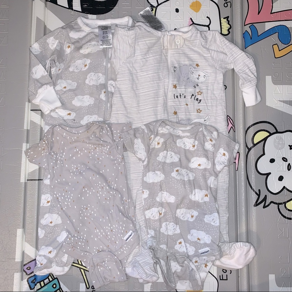 Gerber, Neutral Newborn Sleepers & Bodysuits